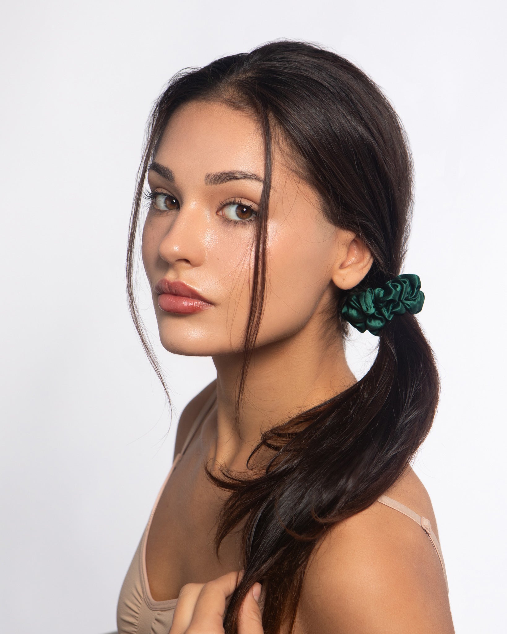 Emerald Silk Scrunchie - Midi - SilkSleek